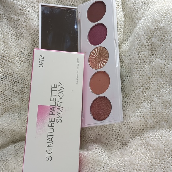 OFRA Signature Palette in Symphony, 5-1.5g/ pans - Picture 3 of 12